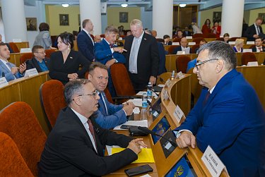 Заксоб проголосовал за Сергея Балыкина и процедуру выборов мэра